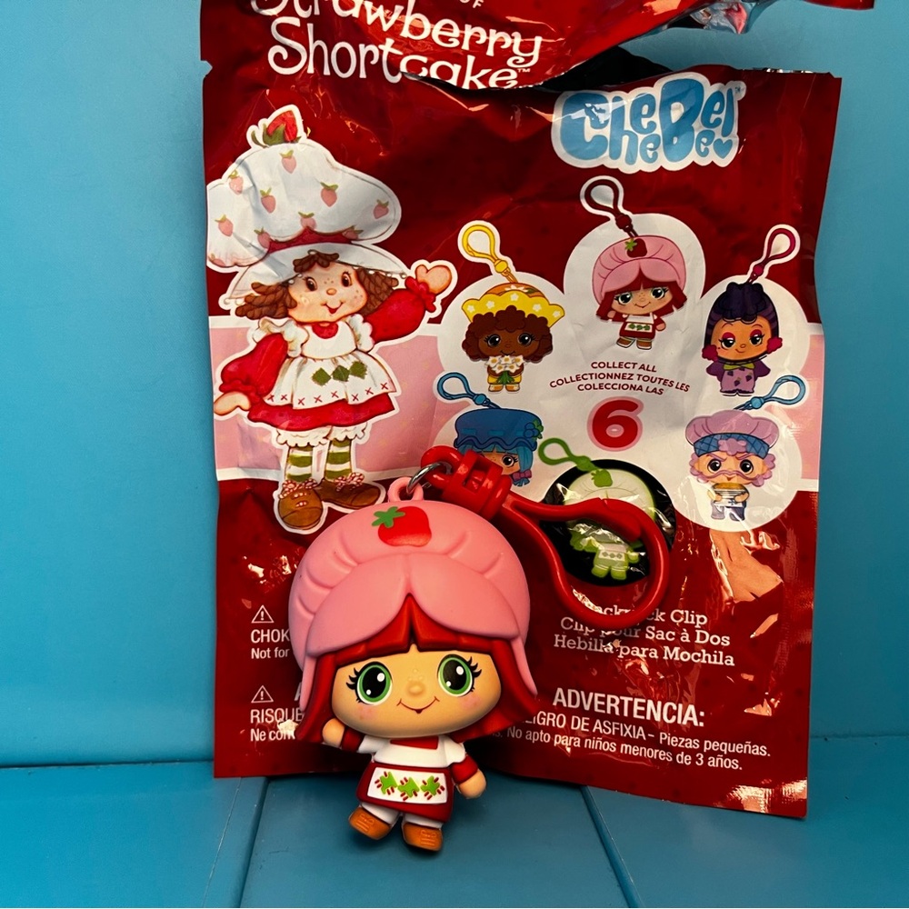 TLS Toys - Strawberry Shortcake Cheebee Backpack Clip